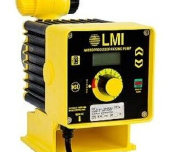 Bomba dosificadora LMI Milton Roy modelo B121-398NI, con capacidad de hasta 2.5 GPH y 100 PSI. Materiales: PVC/PVC/CERMICA/Conexiones PE 3/8″ O.D